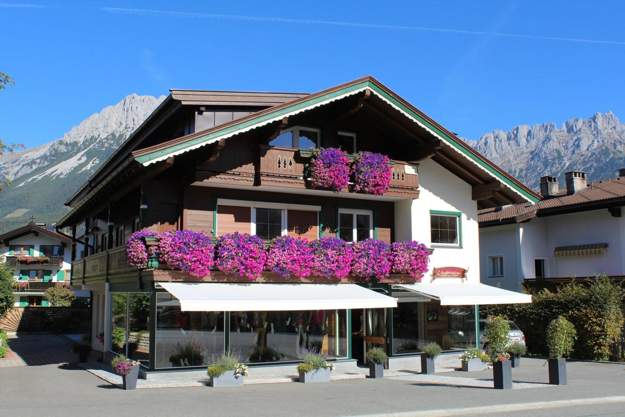 Alpking Hostel Ellmau Eksteriør bilde